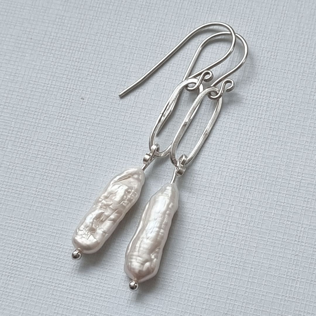 Tidepool – Baroque Pearl + Hammered Oval Earrings